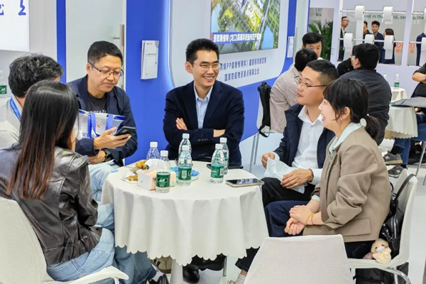 重新定义柔软边界！道恩斯维特非织造布新品亮相南京生活用纸展